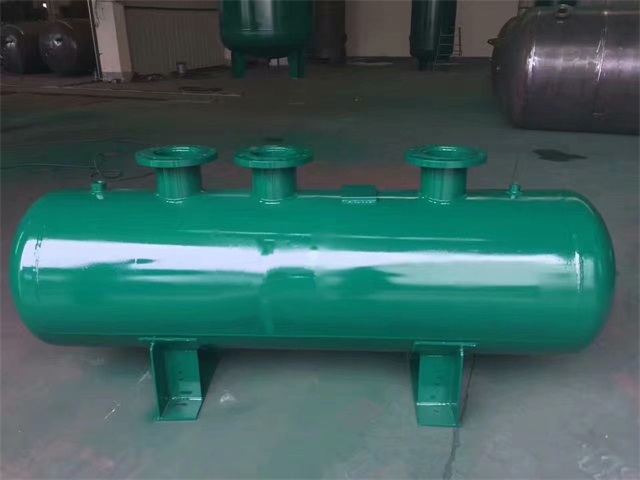 1679991473376569.jpeg 睢阳睢阳睢阳蒸汽分气缸1.jpeg